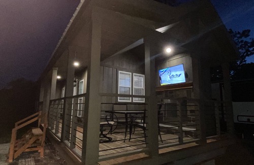College Station House | New Tiny Home 3 Miles to Aggieland Campus!
