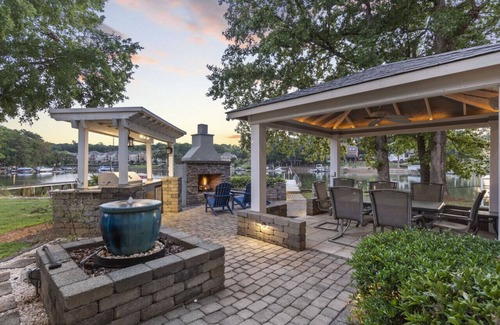 Mount Mourne House | New to Lake Norman! Private Beach and Sunset Views