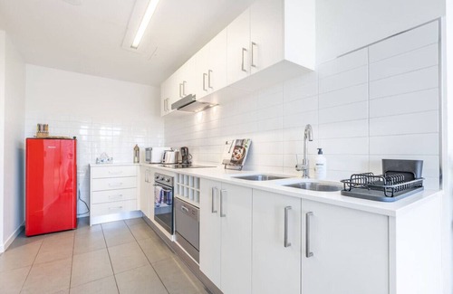 Braddon Apartment | New to VRBO: 2BR Penthouse w/Breathtaking View!