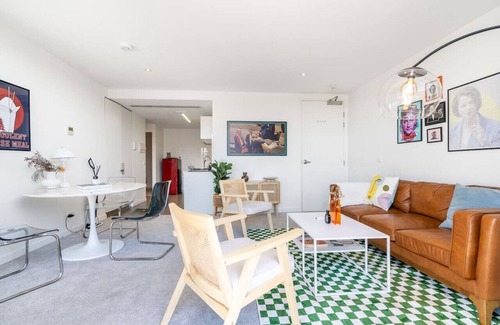 Braddon Apartment | New to VRBO: 2BR Penthouse w/Breathtaking View!