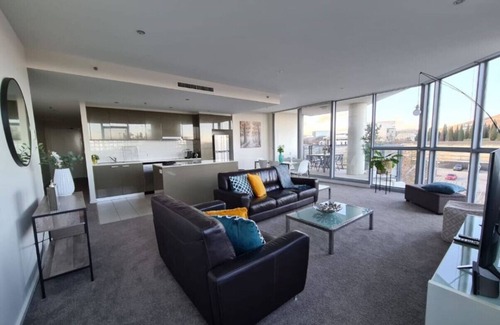 City West Apartment | New to VRBO: Grand 2BR between ANU and City
