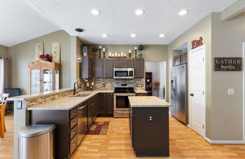 West Henrietta House | NEW to VRBO-Large 4BDRM Family/Pet Friendly!