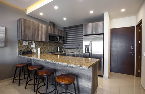 Puerto Vallarta Condo | New top floor ocean view quiet side at Nayri 1 block from beach