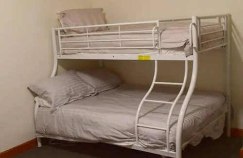 New Town Apartment | New Town Gem - Entire Apartment - Quiet and Convenient