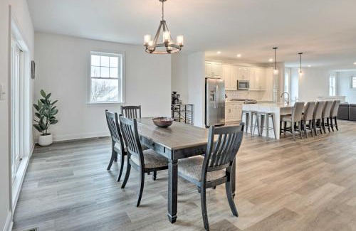 North Wildwood House | New Townhome Less Than Half Mi to Beach!
