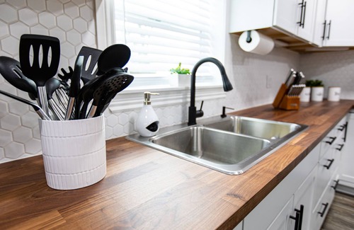 Todd Creek House | NEW Tranquil and serene guesthouse