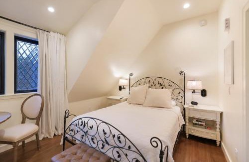 Chico Apartment | New Tudor Cottage one block from Chico State and downtown with private garage