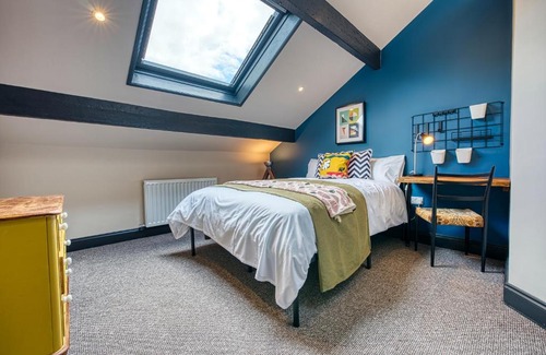 Keighley House | NEW! Unique Keighley Rooms - Perfect for Business