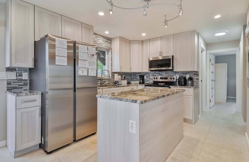 Little Venice House | NEW: Vaca Cut with 60' dock, 4br-4ba, 2 kitchens