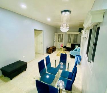 Tela House | NEW Vacation home with a swimming pool and barbecue area