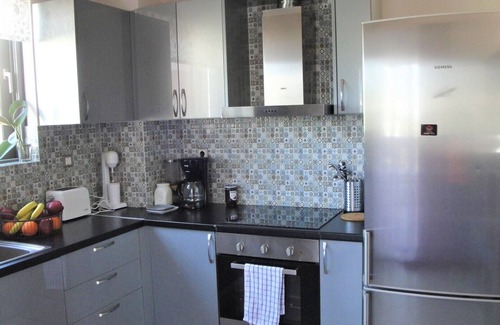 Metokhi Villa | New vacation villa, greek garden ,swimming pool, bbq, great view, 2 km from sea