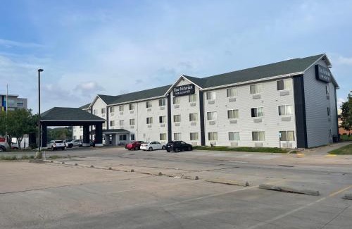 Lincoln Hotel | New Victorian Inn & Suites Lincoln