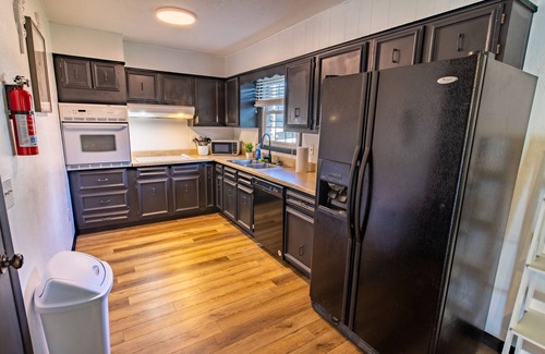 Summerlee Villa | NEW*Villa*FirePit+ BBQ+ MassageChair+NewRiverGorge