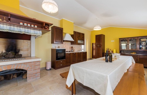 Pican Villa | New Villa for 8 people with spectacular view