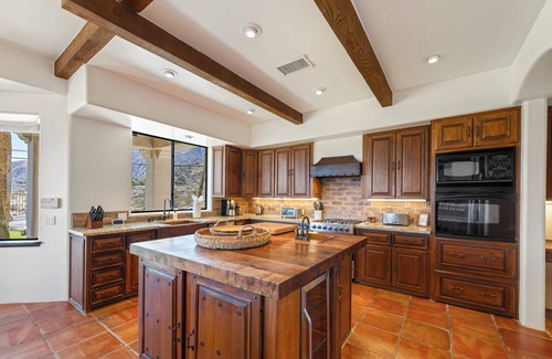 Little Tuscany House | NEW! Villa Mariposa: Secluded Luxury, Spectacular Views
