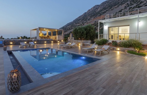 Pefki Villa | New Villa of the hill with Heated Pool, BBQ & Kids Playground