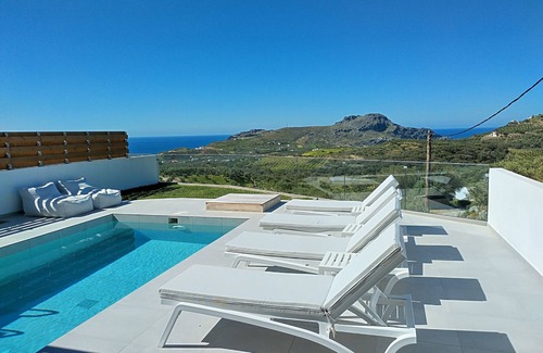 Mariou Villa | [NEW] Villa Oneiro,/w panoramic sea & countryside view