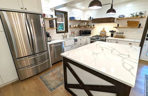 West Glacier House | New West Glacier Gem! RV's Welcome! 3 bed/2 bath, 5 Minutes from Glacier National Park!