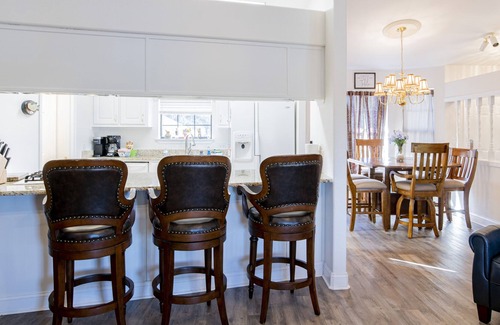 Milton House | New Years Open @ Pirate Cove, Waterfront Home, Boat Dock, Campfire Fun, Covered Porch