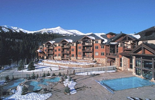 Four O'Clock Condo | NEW YEARS SKIING AT FABULOUS 3BR GRAND TIMBER LODGE IN BRECK 12/28/25-1/4/26