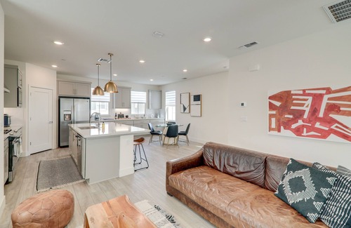 Newark House | Newark Retreat w/Home Gym, Grill, Bicycles + More