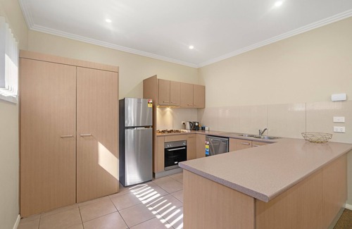 Birmingham Gardens Apartment | Newcastle Short Stay Apartments - Birmingham Garden Townhouses