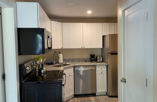 Commercial Street Condo | Newer 1 Bed, Parking & Pet