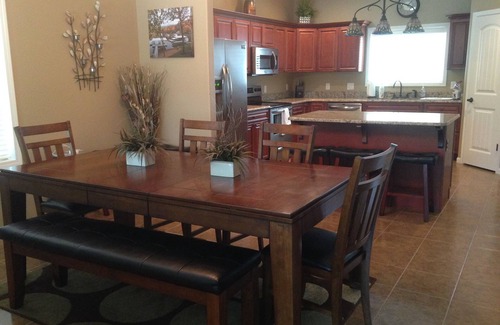 Gravois Mills House | Newer home with beachfrontn
