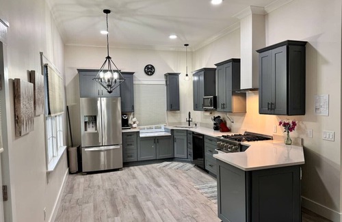 The Bluff House | Newest Cottage Downtown. Pets are allowed