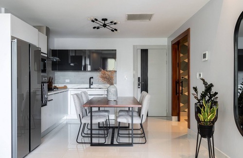 Lope De Vega Condo | Newest&MostLuxurious-w/Pool-WiFi-Gym-A/C-YellowKey