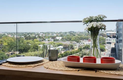 Claremont Apartment | Newlands Peak Southern Cross