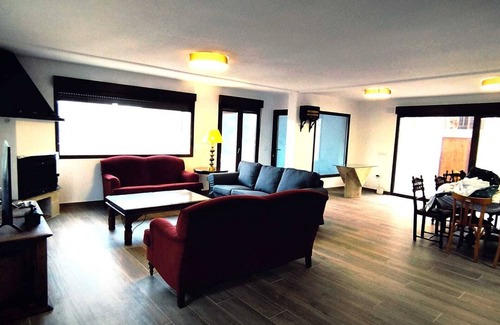 Hueva Cottage | Newly built country house. With a heated pool! In a magical setting