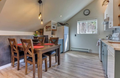 Taghum House | "Newly Built Home" on 5 acres by the beach