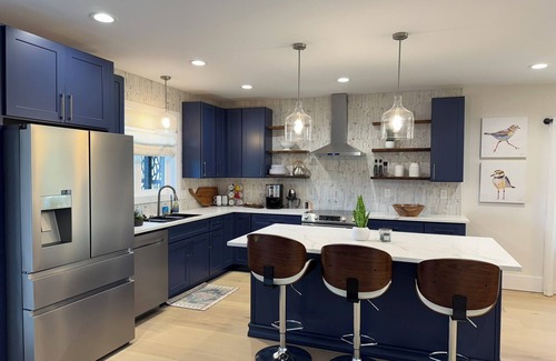 Houston County House | Newly Built, Modern Home Sleeps 10 on Houston Lake in beautiful Perry, GA!
