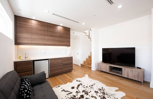 Hermosa Beach House | Newly built, PRIVATE beach house & dream getaway!