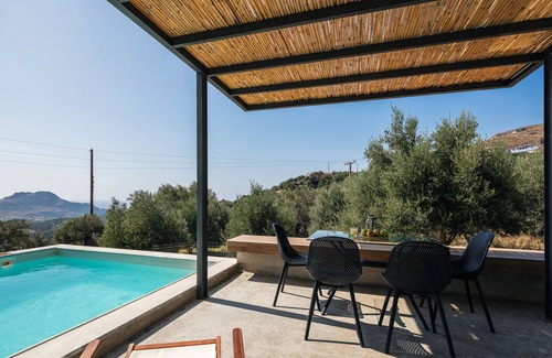 Mariou Villa | Newly built stylish Villa with private pool & BBQ
