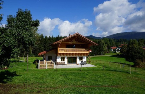 Drachselsried Apartment | Newly built vacation home (150sqm) with luxury sauna and whirlpool