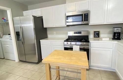 Barker House | Newly Furnished Family Home – Enjoy a Chore-Free Experience