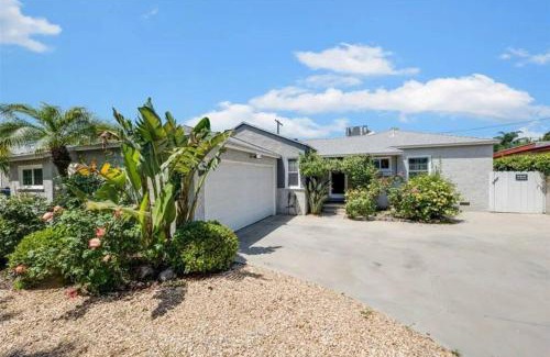 Reseda House | Newly Furnished Pool House