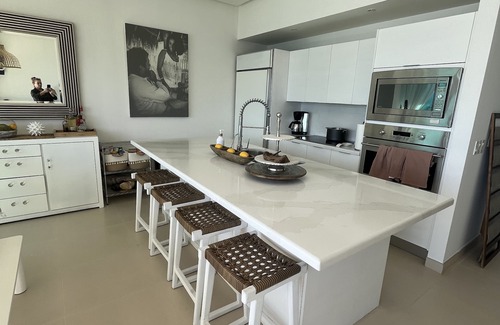 North Hotel Zone Condo | Newly remodel! Stunning Oceanfront High-Rise Condo With Breathtaking Views!