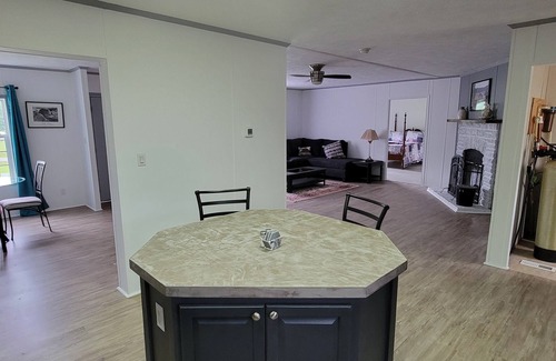 Craig Creek House | Newly remodeled 3 br with mountain views and close to trails!