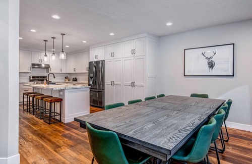 Cottonwood Heights House | Newly remodeled home w/arge private hot tub, fireplace, & nearby park