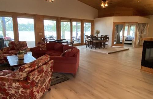 Nashua House | Newly Remodeled House on Cedar Lake!