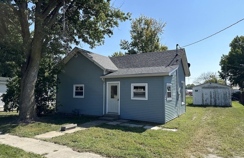 Mount Sterling House | Newly Remodeled Town House!