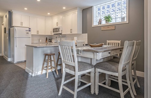 Silver Star Mountain Apartment | Newly Renovated Suite, just Steps to the Village, pet-friendly, BBQ