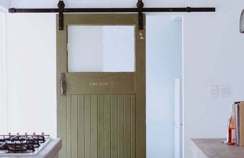 Marcoola House | Newly renovated 1970's house. Dog/kid friendly.
