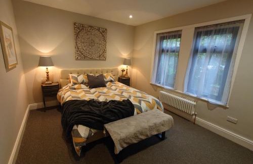 Newton St Loe Apartment | Newly renovated 2-bed bungalow