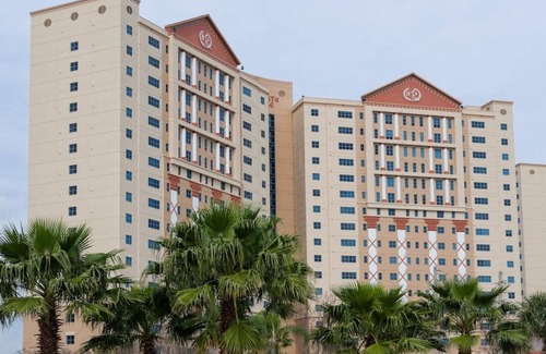 Florida Center Condo | *Newly Renovated*2Bedroom Resort Condo walking Distance from UNIVERSAL STUDIOS