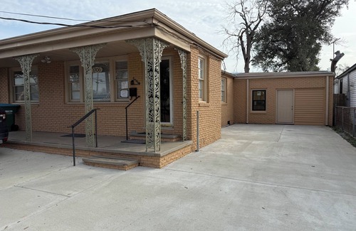 Kenner - Louis Armstrong International Airport House | Newly renovated 3 bedroom home with 1 full bathroom