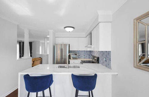 Whitby House | Newly Renovated 3BR in Whitby | Family-Friendly